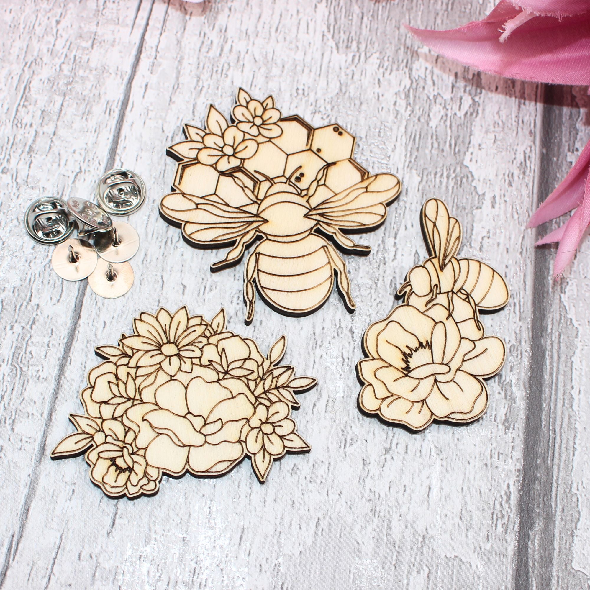 Bee Floral Brooch Set - Spring Accessories for Your Style